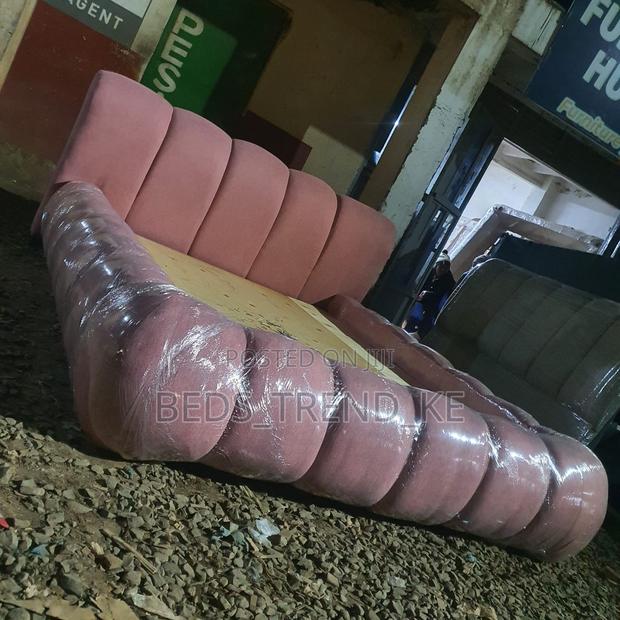 Low Profile Bubble Bed 6 by 6 Ft - main view