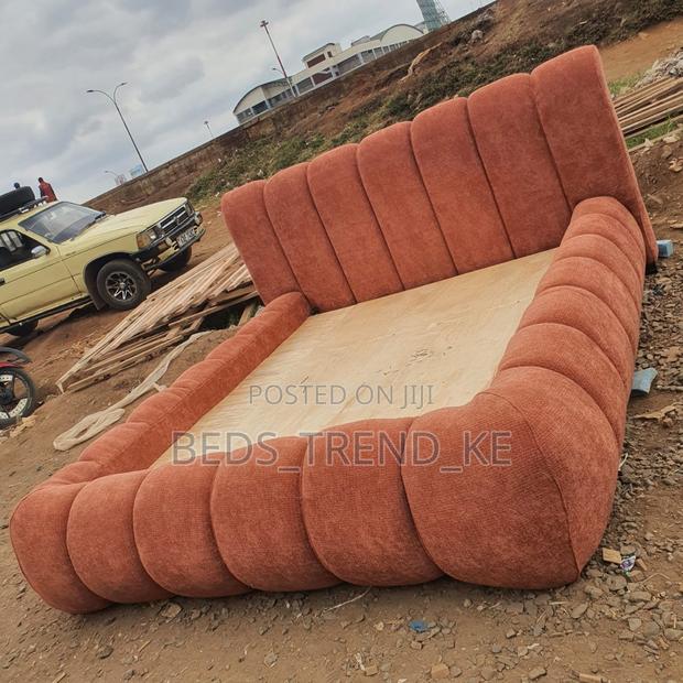 Low Profile Bubble Bed 6 by 6 Ft - thumbnail 3