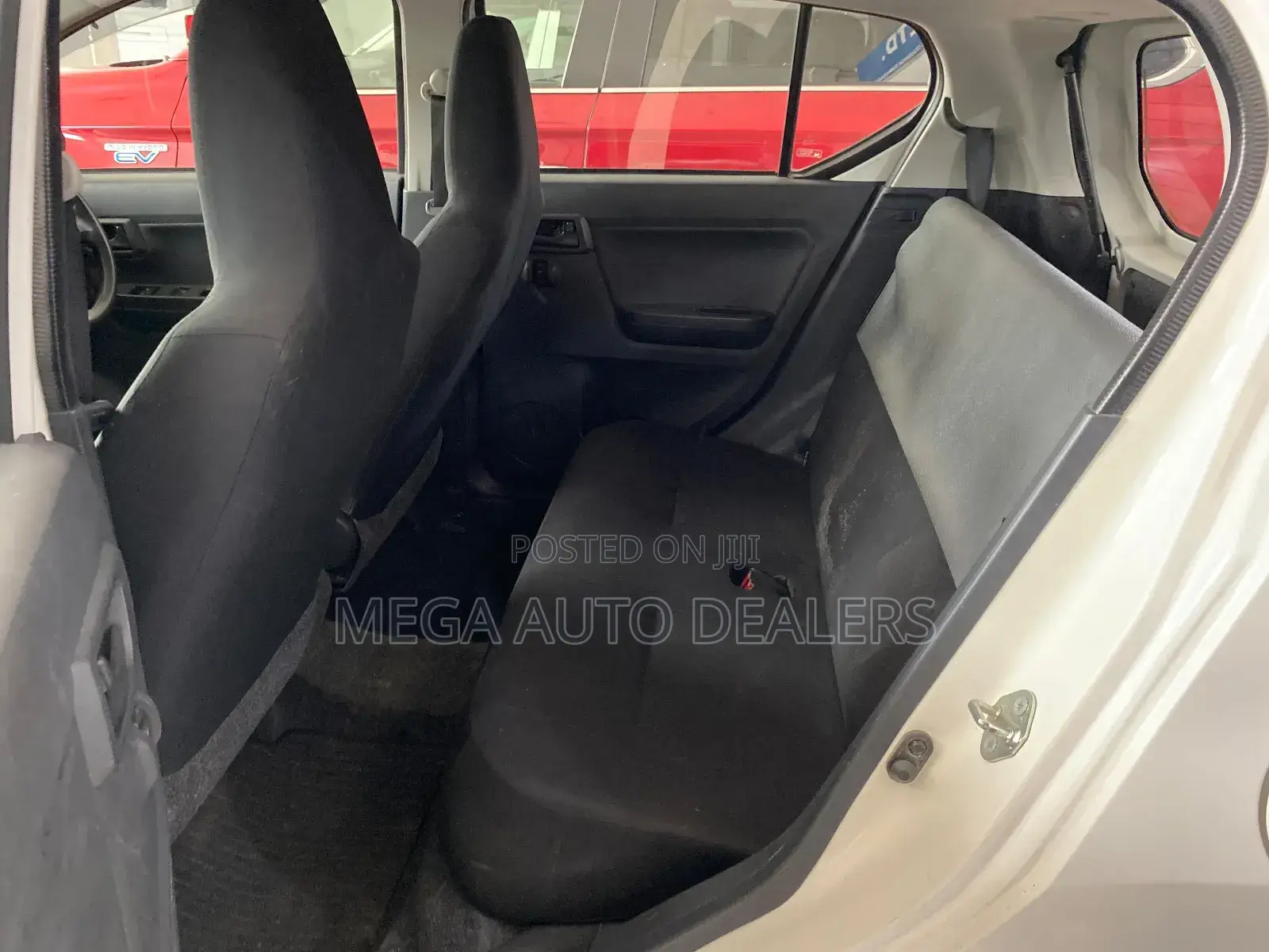 Daihatsu Mira 2018 White