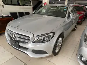 Mercedes-Benz C180 2018 Gray