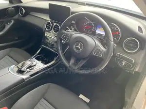 Mercedes-Benz C180 2018 Gray