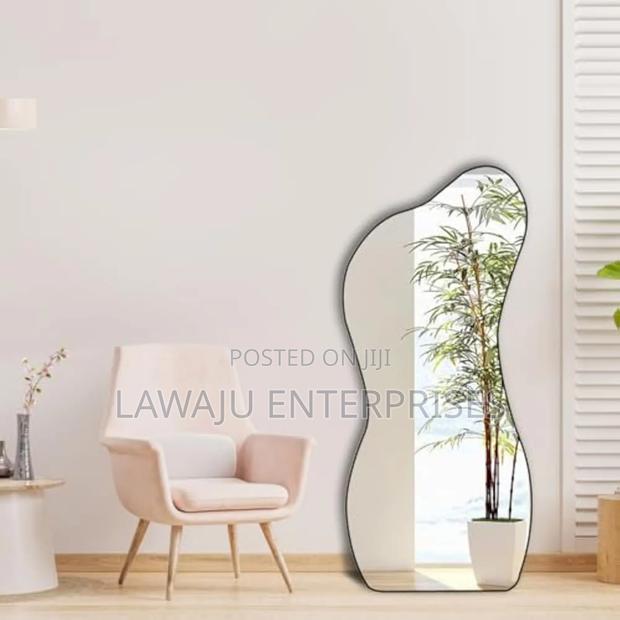 Unbreakable Mirror