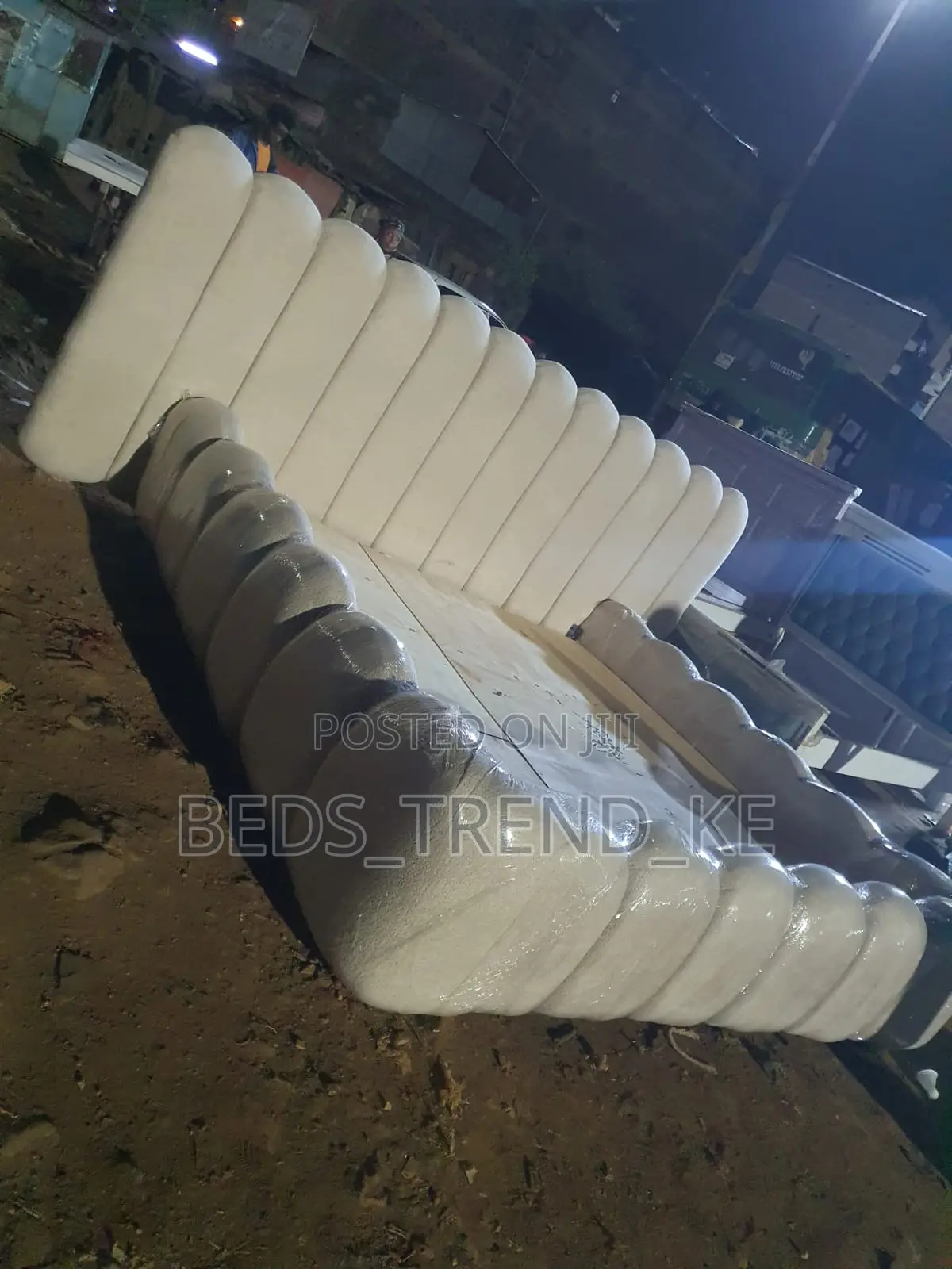 Extended 6 by 6 Ft Bubble Bed