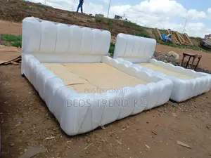 Modern Rustic 5 by by 6 Ft Bubble Bed