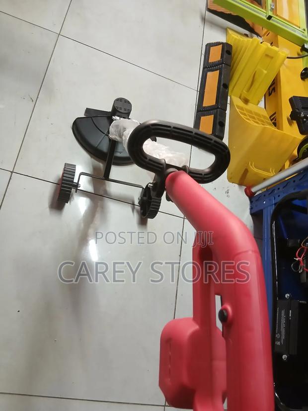 Grass Trimmer _ Hand Driven - main view