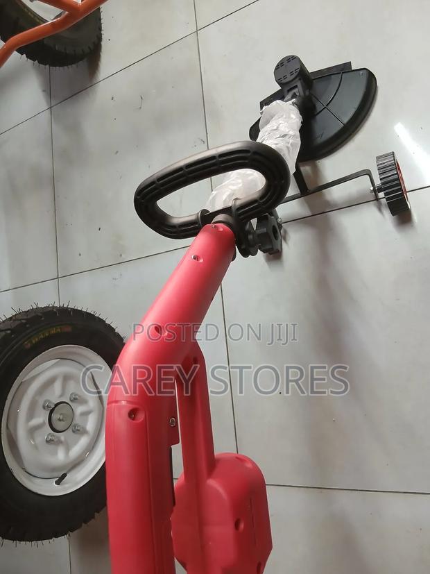 Grass Trimmer  _ Hand Driven - thumbnail 3