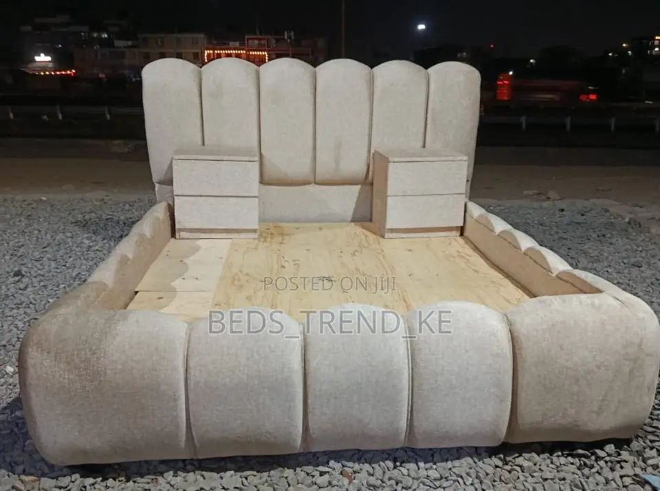 Handcrafted 5 by 6 Bubble Bed With Side Drawers