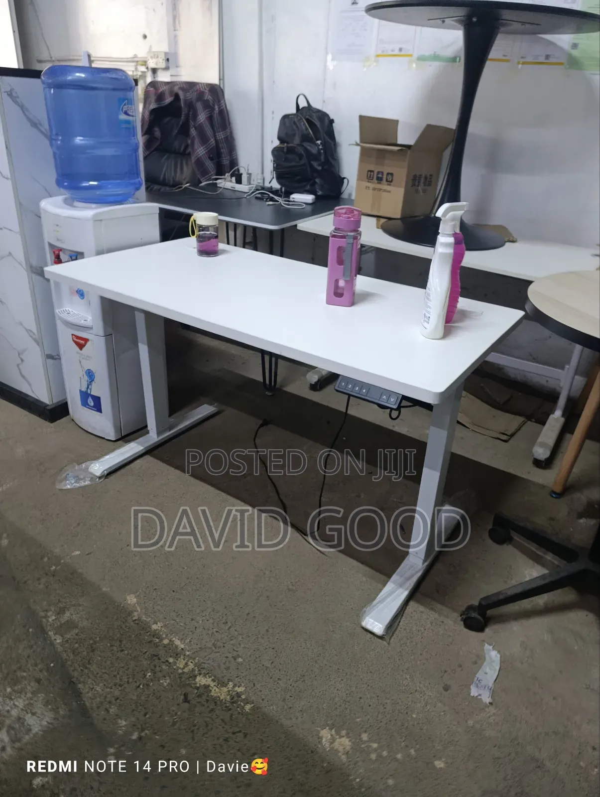 Elevating Pure White Desk (Electric)