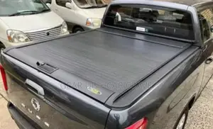 Premium Retractable Tonneau Hilux Cover