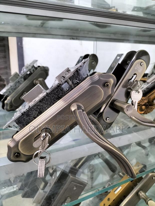 Antique Locks (Door) - main view