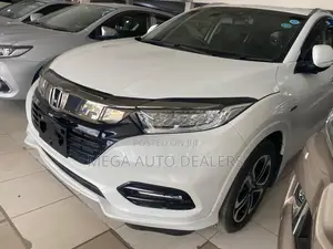 Honda Vezel 2018 White