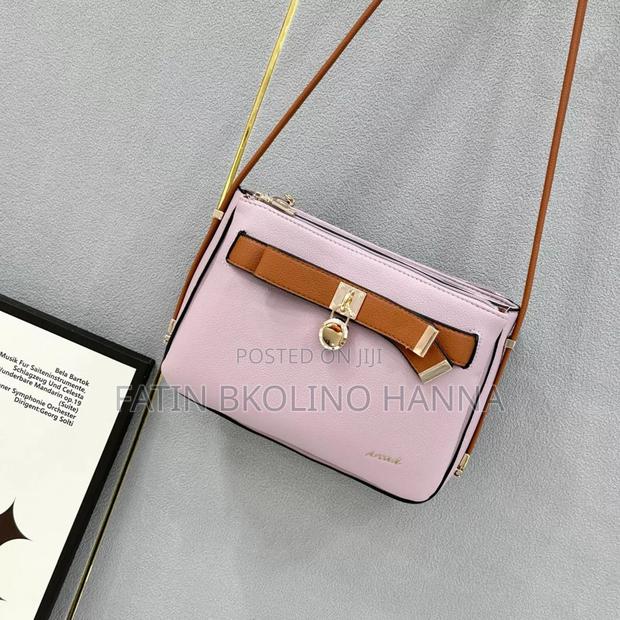 Prettiest Lady Shoulder Bag - main view