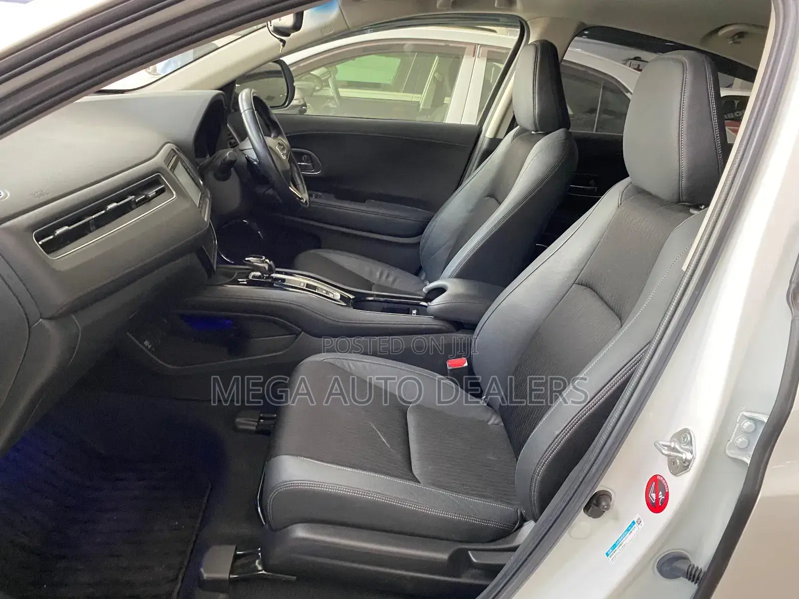 Honda Vezel 2018 White