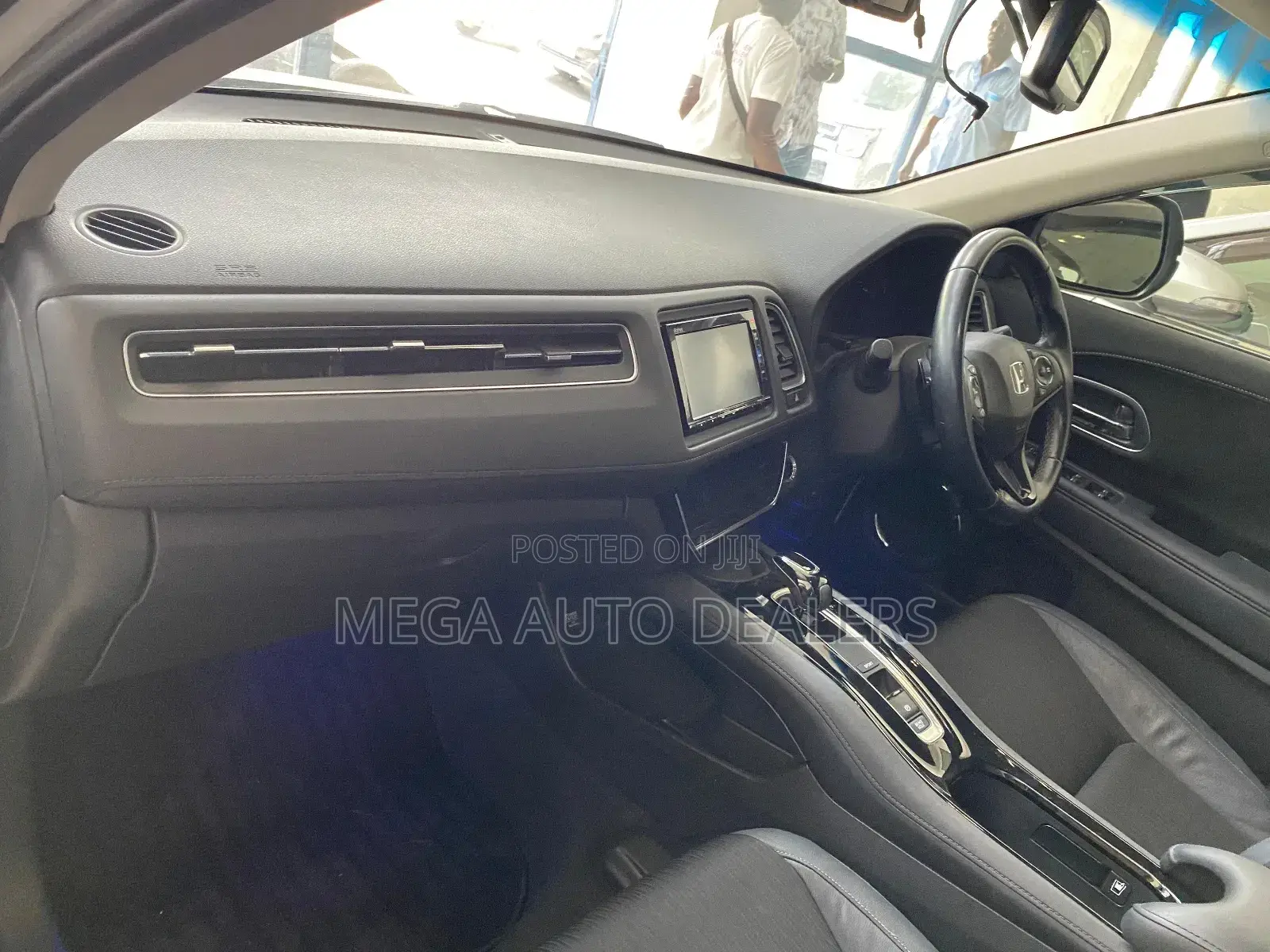 Honda Vezel 2018 White