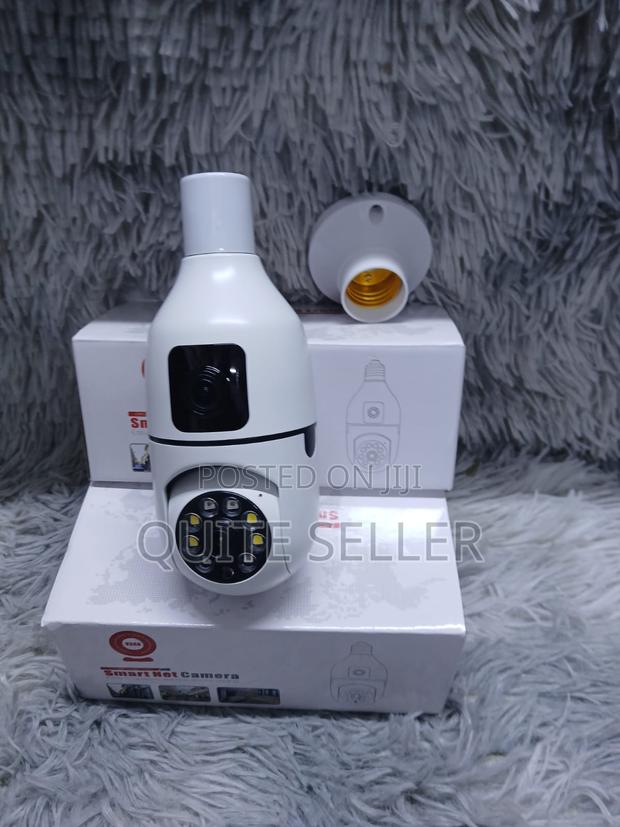 Dual Lens Dual Screen View Wifi Bulb Home Camera - main view