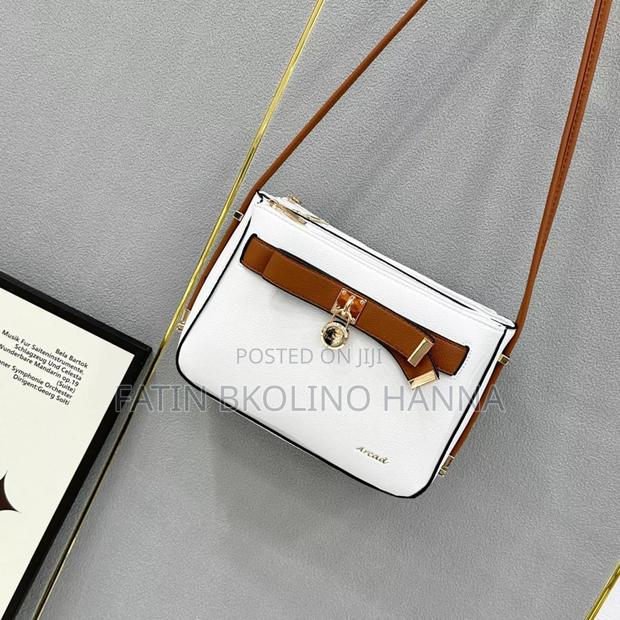 Best Material Shoulder Bag - thumbnail 3