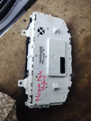 Nissan Note Hybrid Clock
