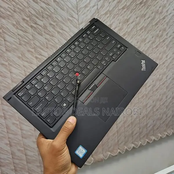 Laptop Lenovo ThinkPad X380 Yoga 8GB Intel Core i5 SSD 256GB