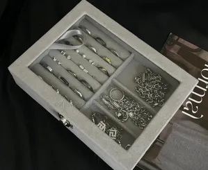 I PCS Jewelry Storage Box