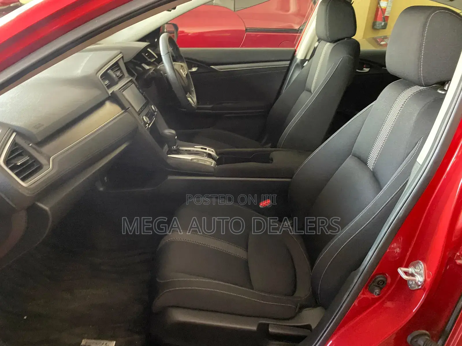 Honda Civic 2018 Red