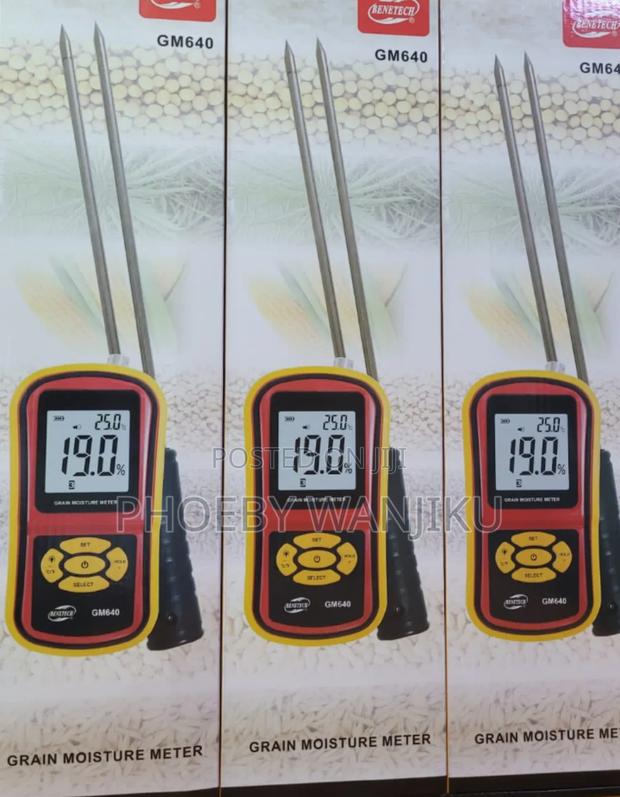 Digital Moisture Meter - main view