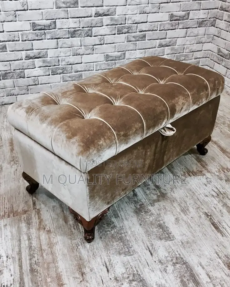 Unique Chesterfield Velvet Ottoman