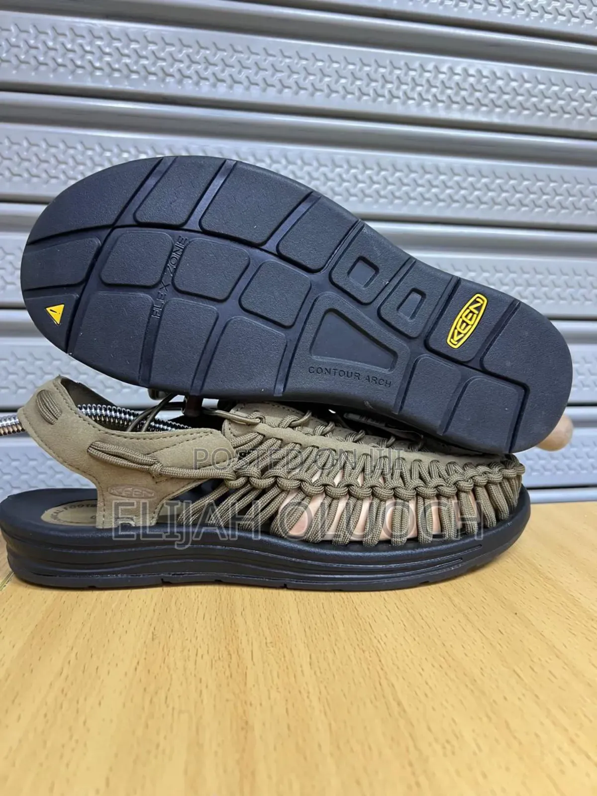 Keen Uneek Og Dark Olive and Black,White Sandal I