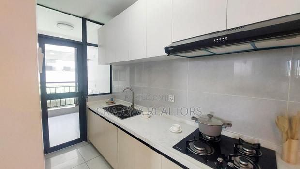 3bdrm Apartment in Gateway Mall Area for sale - thumbnail 10