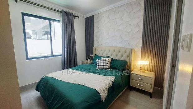 3bdrm Apartment in Gateway Mall Area for sale - thumbnail 17