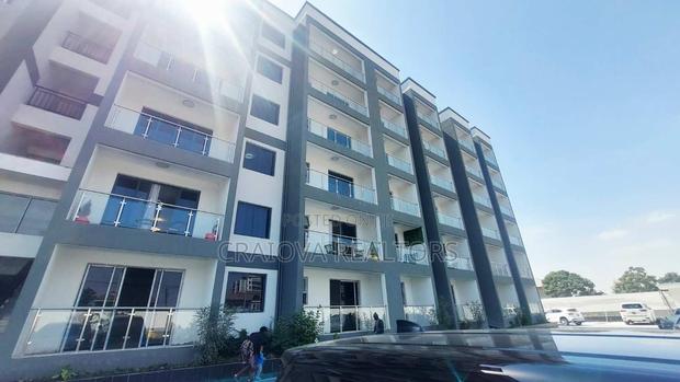 3bdrm Apartment in Gateway Mall Area for sale - thumbnail 4