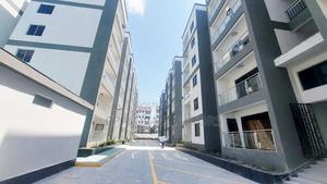 3bdrm Apartment in Gateway Mall Area for sale - thumbnail 2