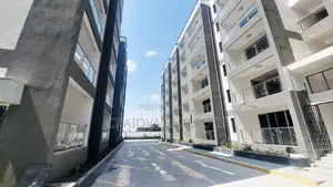 3bdrm Apartment in Gateway Mall Area for sale