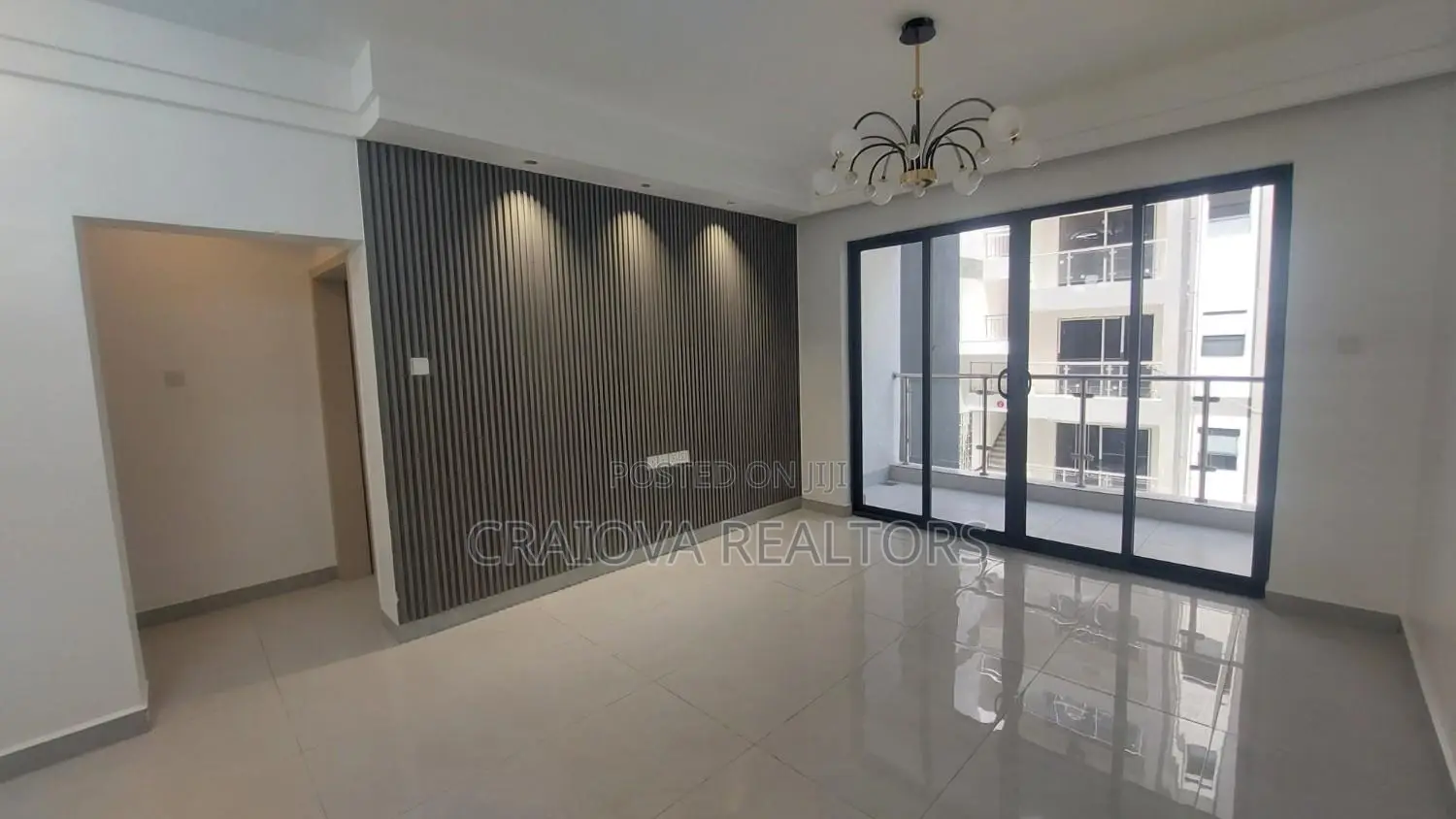 3bdrm Apartment in Gateway Mall Area for sale