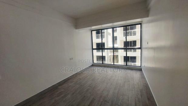 3bdrm Apartment in Gateway Mall Area for sale - thumbnail 10