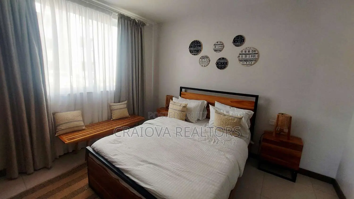 3bdrm Apartment in Gateway Mall Area for sale