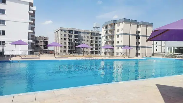 3bdrm Apartment in Gateway Mall Area for sale