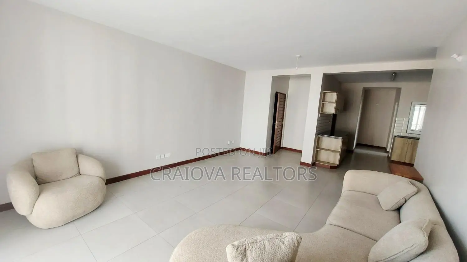 3bdrm Apartment in Gateway Mall Area for sale