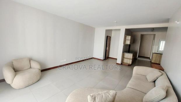 3bdrm Apartment in Gateway Mall Area for sale - thumbnail 7