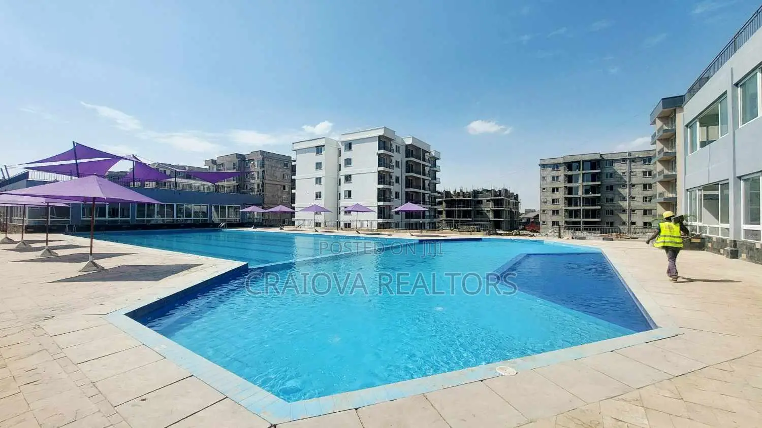 3bdrm Apartment in Gateway Mall Area for sale