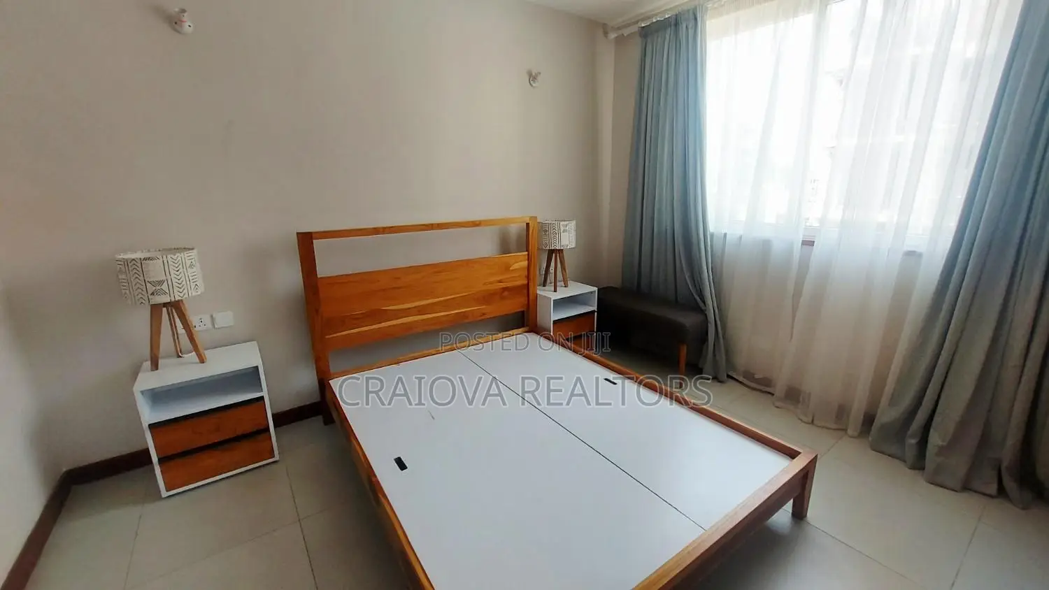 3bdrm Apartment in Gateway Mall Area for sale