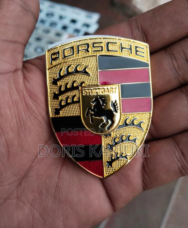 Porsche Logo - main view