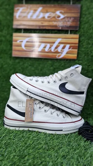 Converse Chuck 70 X a Maniere. Cream White