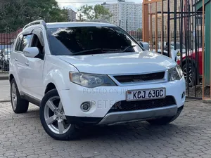Mitsubishi Outlander 2010 White