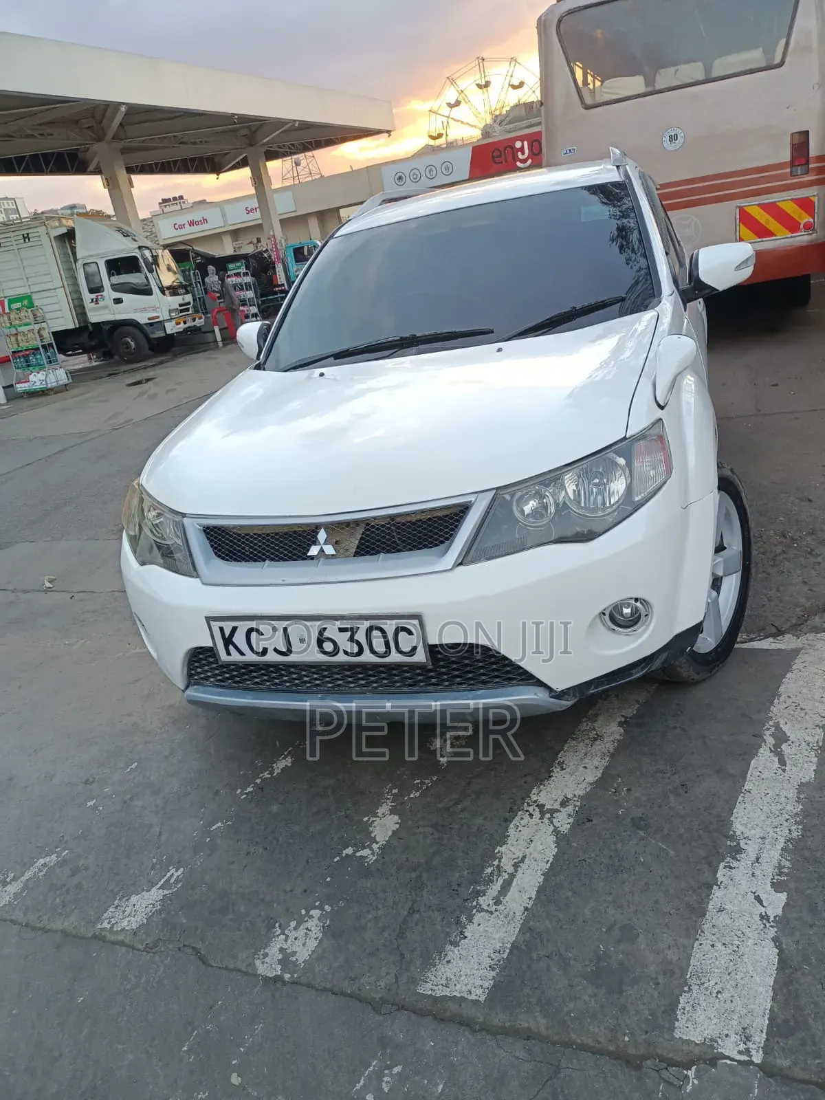 Mitsubishi Outlander 2010 White