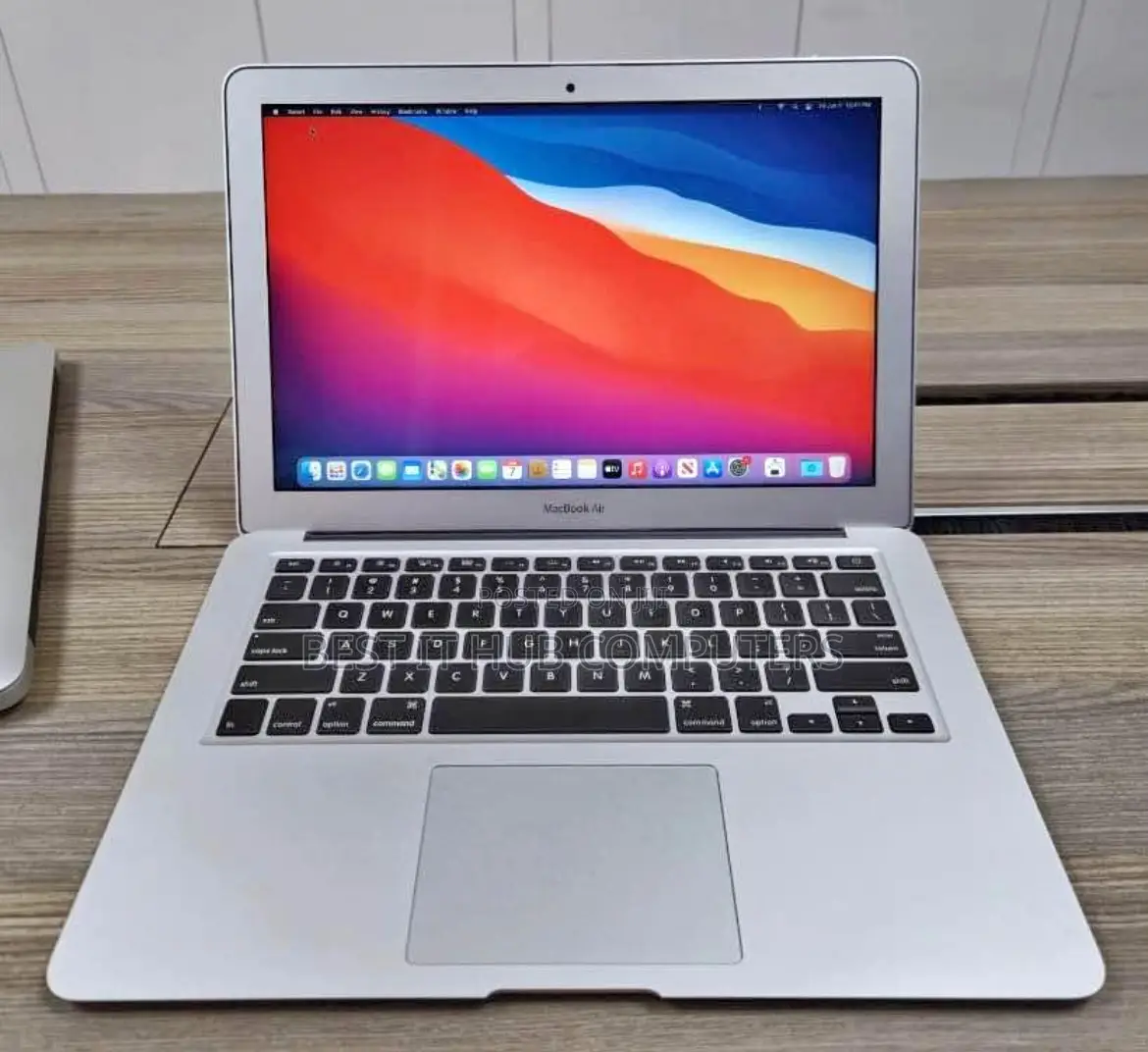 Laptop Apple MacBook Air 2017 8GB Intel Core i5 SSD 256GB