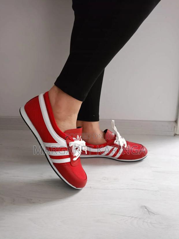 Black Sneakers - thumbnail 4