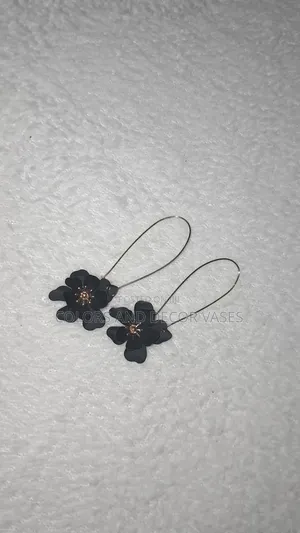 Best Seller Loop Flowered Earings