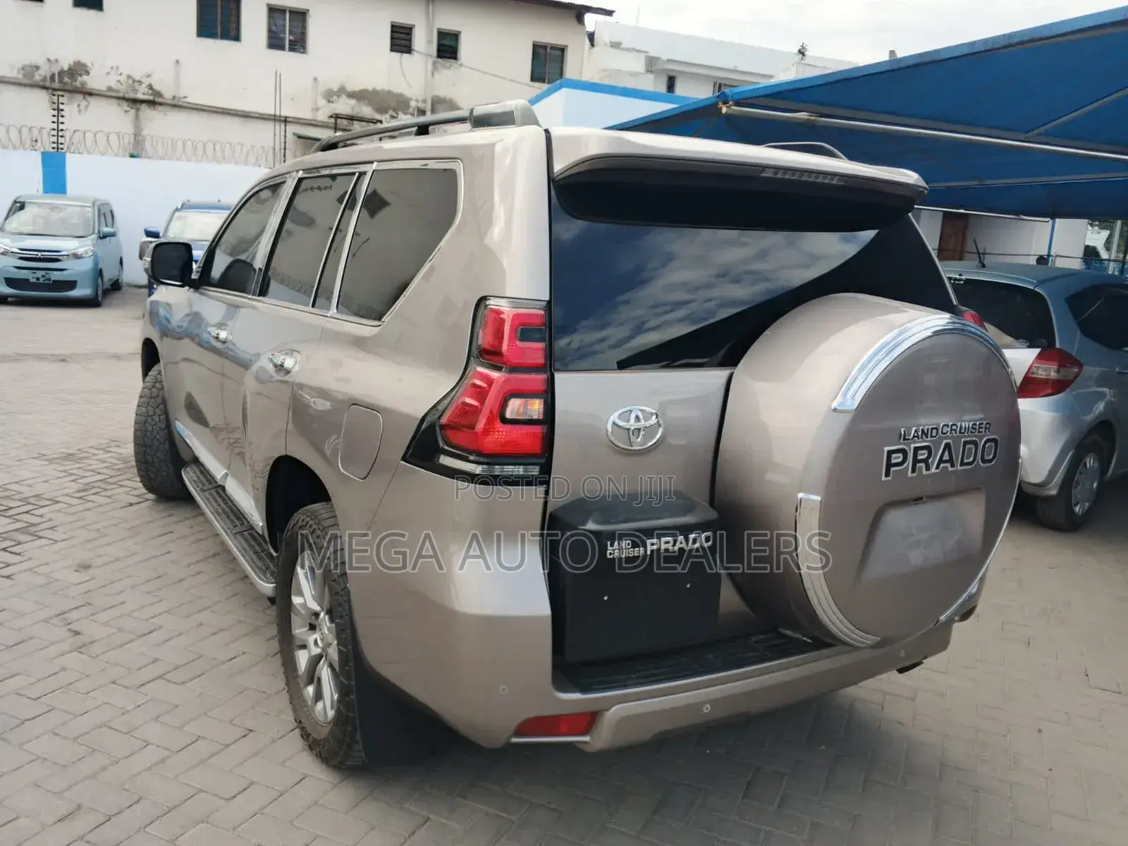 Toyota Land Cruiser Prado 2018 Gray