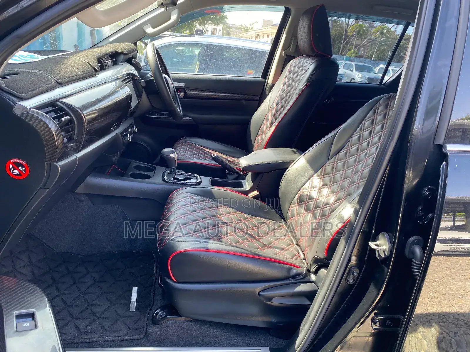 Toyota Hilux 2021 Black
