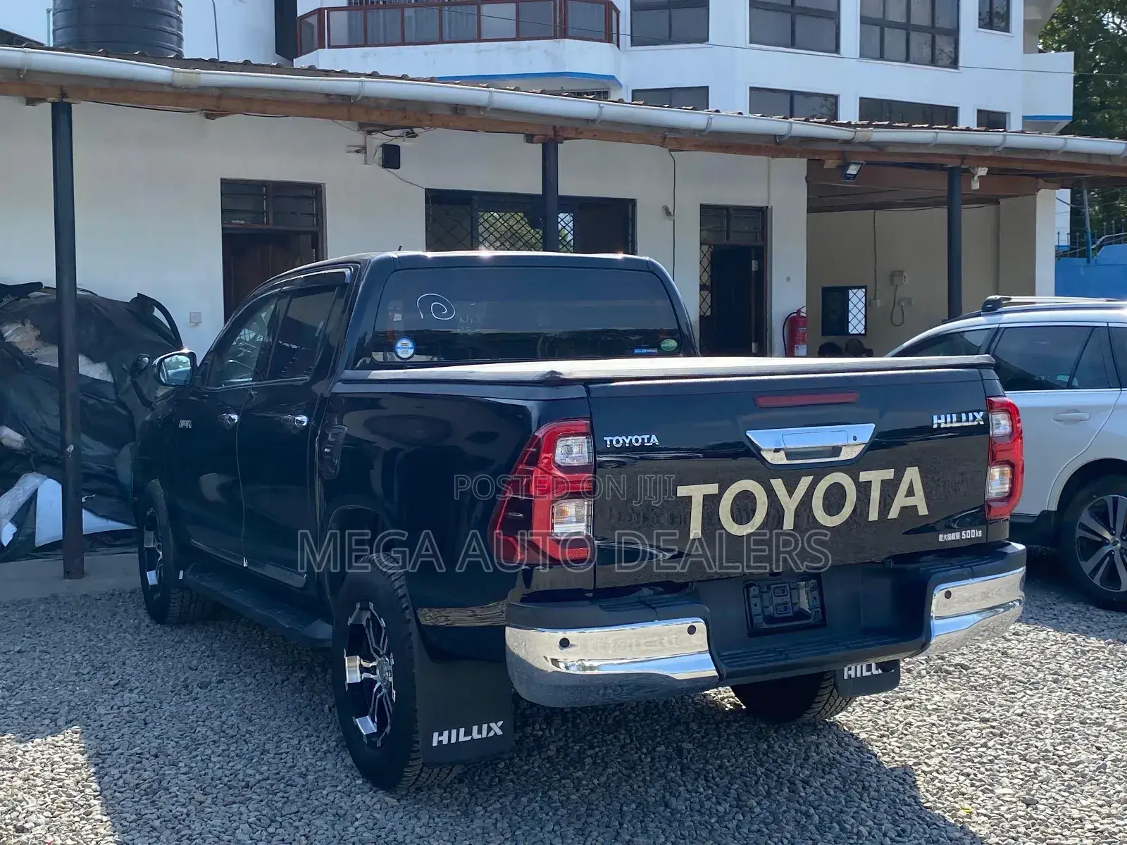 Toyota Hilux 2021 Black